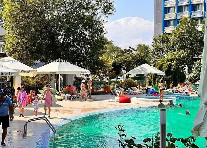 מלון Aquapark Balada Saturn 3*