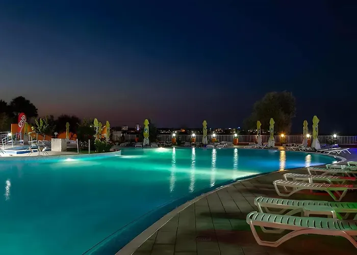 Aquapark Balada Saturn 3* מנגליה