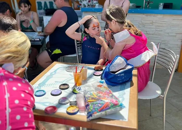 Aquapark Balada Saturn מלון מנגליה